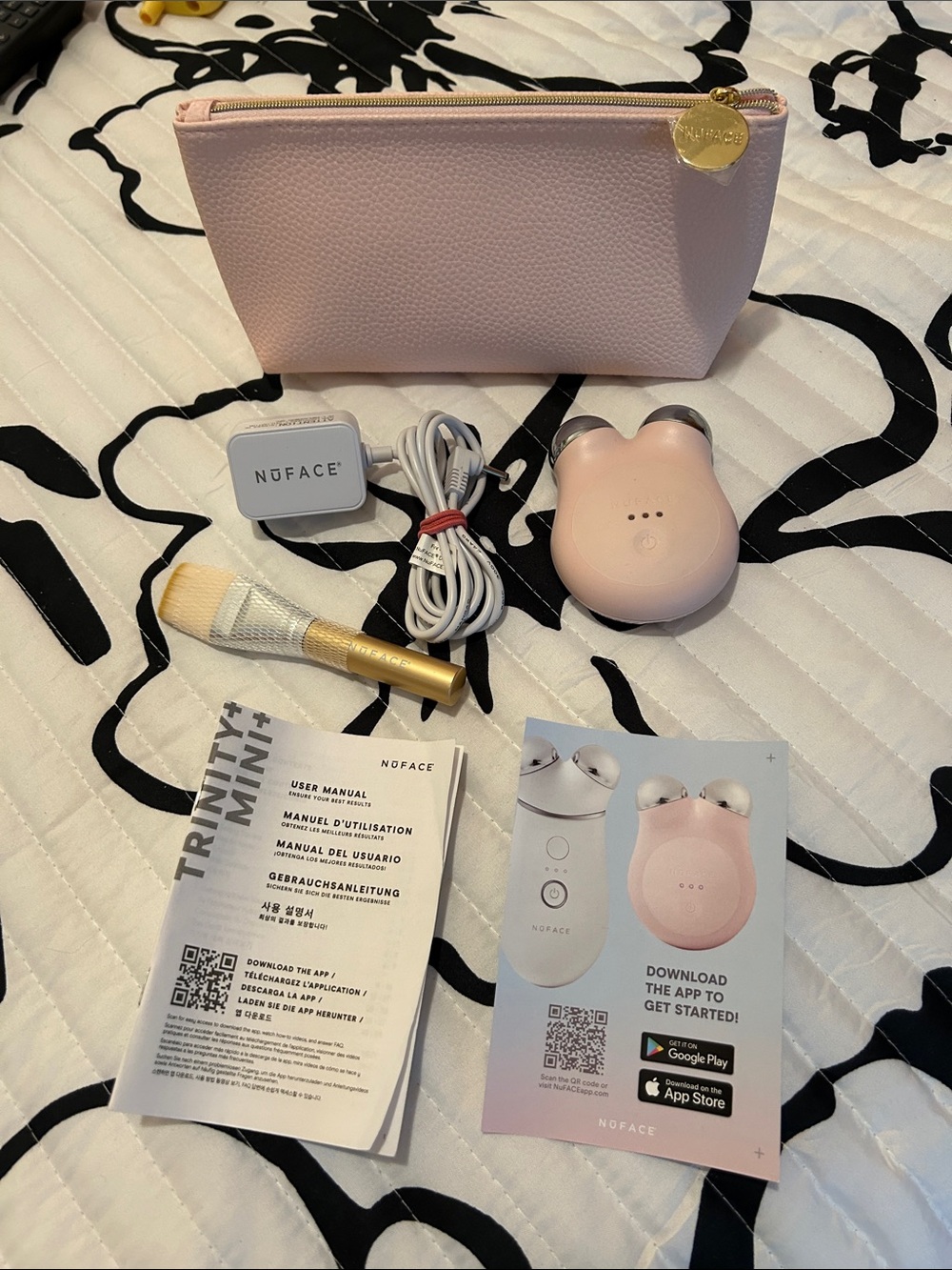 Nuface Mini Facial Toning Device With Light Pink Pouch And Accessories